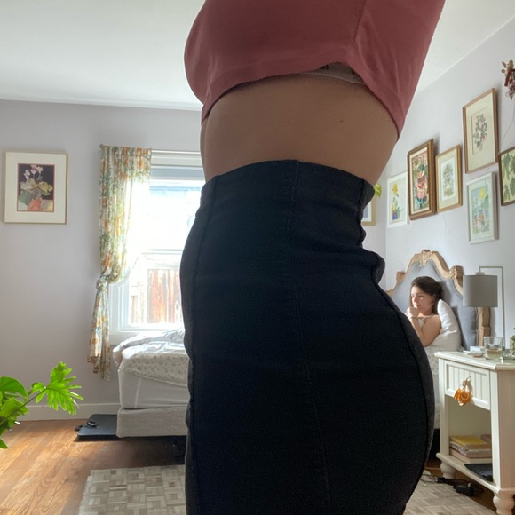 Free people tight black mini skirt - Picture 2 of 2